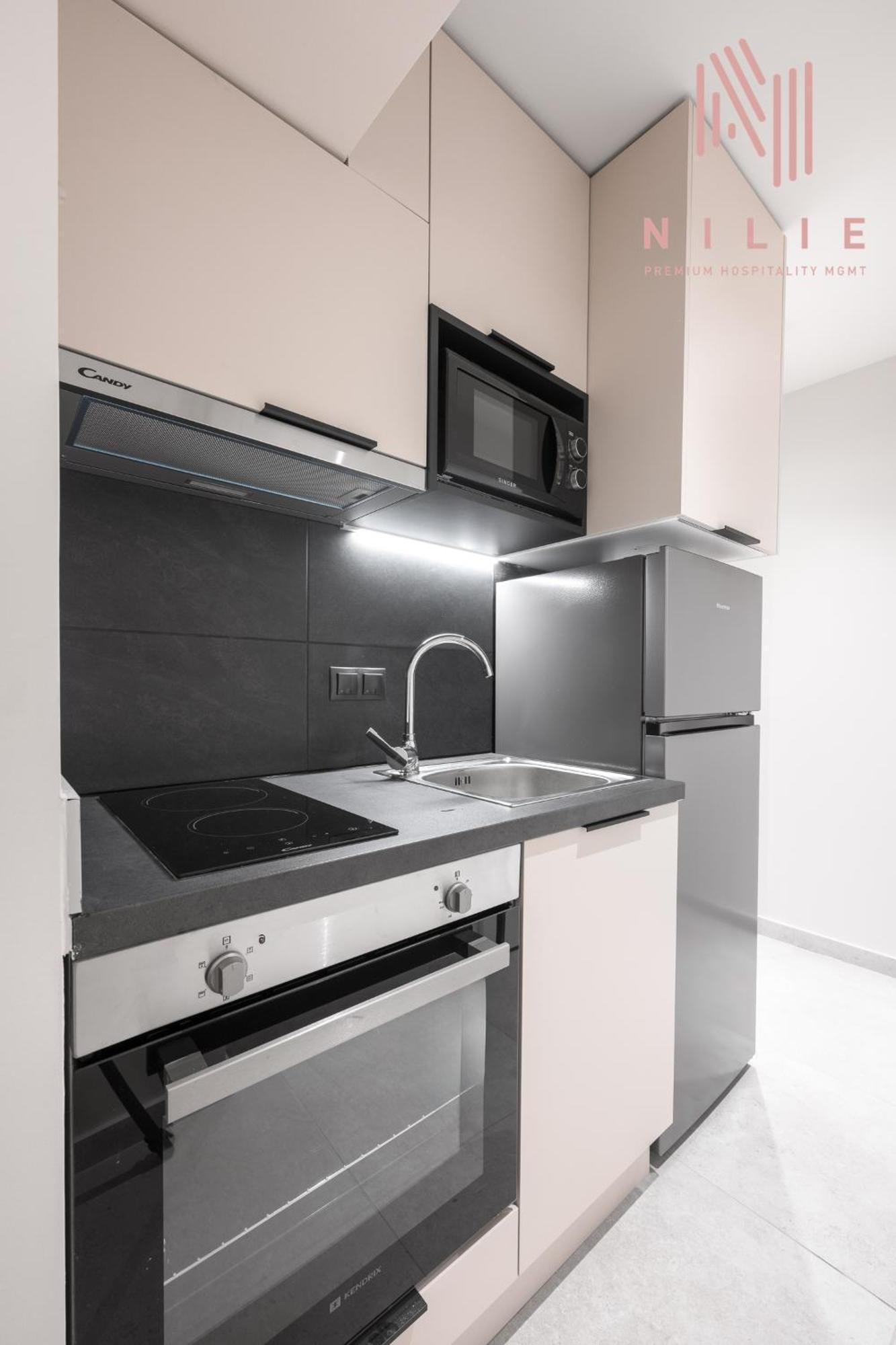 Vellow Door, Nilie Hospitality Mgmt Apartment เทสซาโลนิกิ ภายนอก รูปภาพ